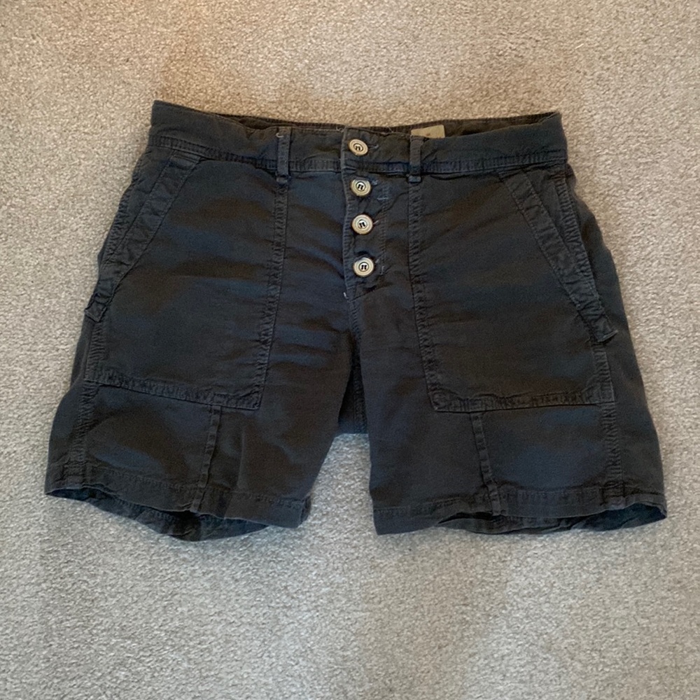 Anthropologie wanderer size 25 grey shorts